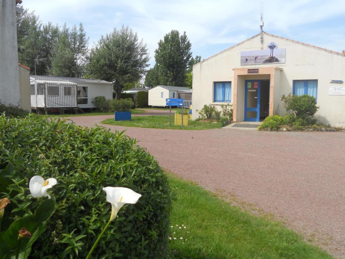 De La Rive Campsite *